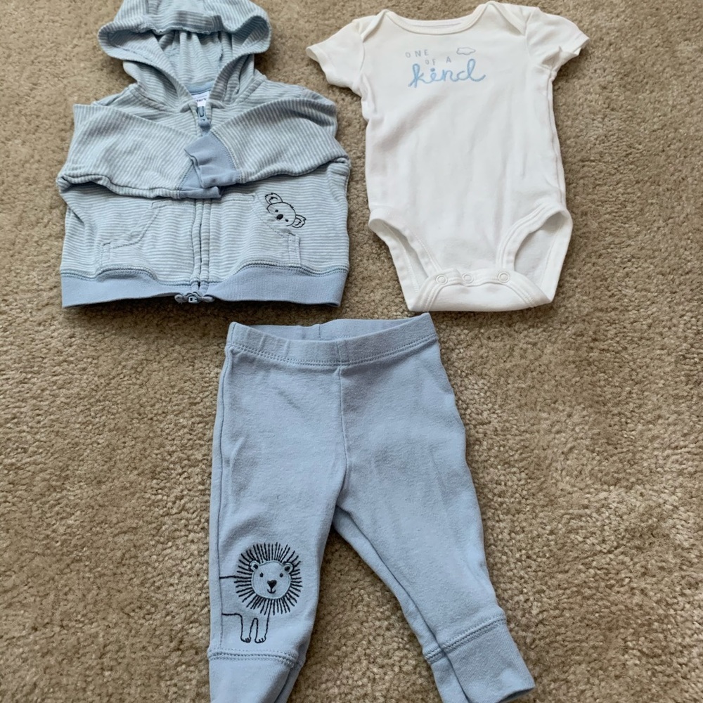 Baby clothes
